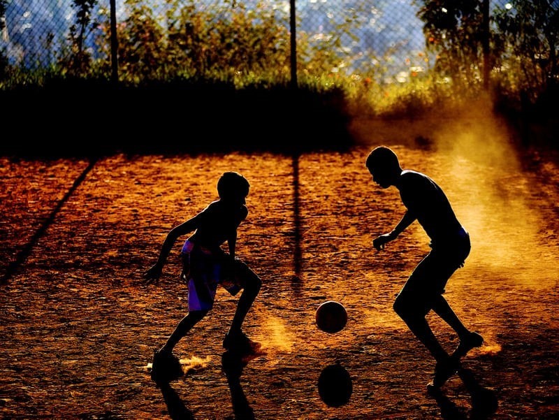 Dia Nacional do Futebol: 5 obras inspiradas no esporte mais amado do Brasil